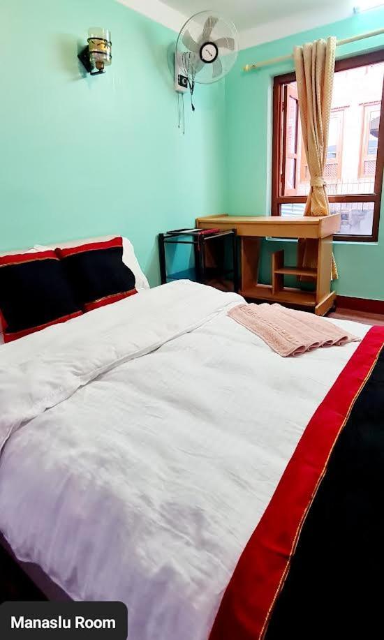 Annapurna Guest House And Rooftop Restaurant Bhaktapur Exterior photo